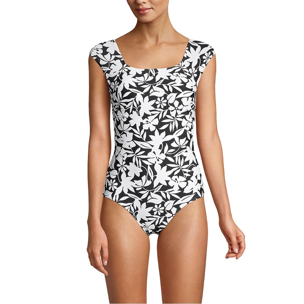 NWT Land’s End Swimsuit - Picture 5 of 7